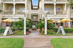 Rileys Retreat - 3BR 2BA Home With Private Pool and Gas Grill!