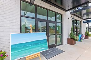 Rileys Retreat - 3BR 2BA Home With Private Pool and Gas Grill!