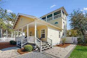 Rileys Retreat - 3BR 2BA Home With Private Pool and Gas Grill!