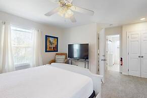 Rileys Retreat - 3BR 2BA Home With Private Pool and Gas Grill!