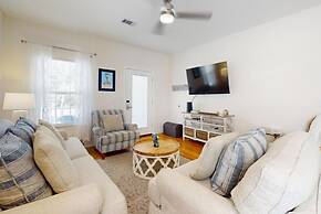 Rileys Retreat - 3BR 2BA Home With Private Pool and Gas Grill!