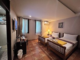 Gavilla15 Classic Boutique House