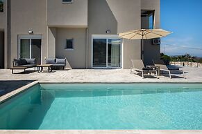 Villa Prinos Private Pool