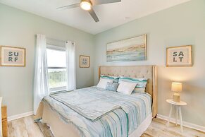 2 Mi to Beach: Condo w/ Balcony in Gulf Shores!