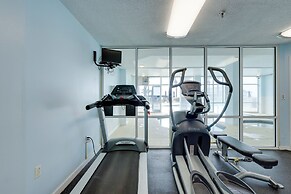 2 Mi to Beach: Condo w/ Balcony in Gulf Shores!