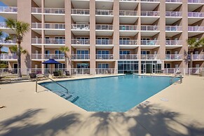 2 Mi to Beach: Condo w/ Balcony in Gulf Shores!