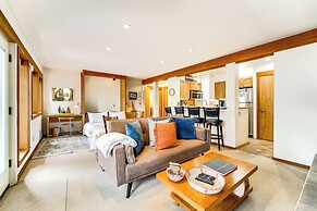 Hike, Golf & Ski: Cozy Tahoe City Condo!
