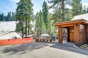 Hike, Golf & Ski: Cozy Tahoe City Condo!