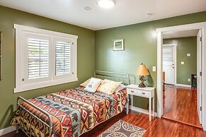 Deck w/ Hot Tub: Ashton 'cozy Cub Cabin'