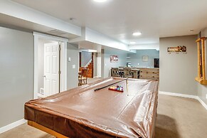 Deck w/ Hot Tub: Ashton 'cozy Cub Cabin'