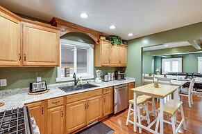 Deck w/ Hot Tub: Ashton 'cozy Cub Cabin'