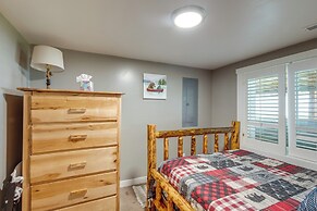 Deck w/ Hot Tub: Ashton 'cozy Cub Cabin'