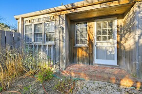 Walk to Amagansett Beach: Cottage w/ Deck!