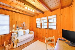 Walk to Amagansett Beach: Cottage w/ Deck!