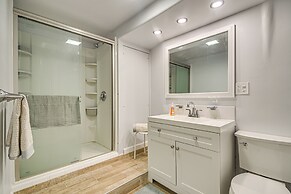 1 Mi to Story Land: Mtn-view Gem in Bartlett!