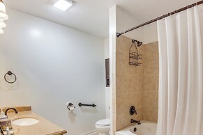 1 Mi to Pisgah Natl Forest: Wooded Haven w/ Deck