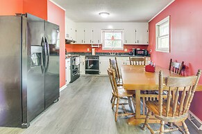 1 Mi to Pisgah Natl Forest: Wooded Haven w/ Deck