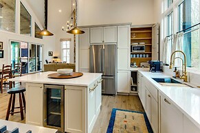 Deck & Mountain Views: 'black Chalet' in Glenville