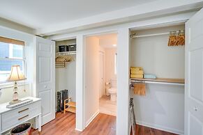 Hike, Sip & Explore: Charming Waterford Cottage!