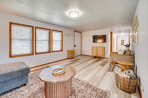 9 Mi to The Gorge: Updated Retreat w/ Yard!