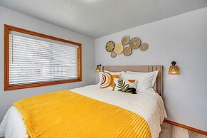 9 Mi to The Gorge: Updated Retreat w/ Yard!