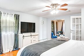 Game Room, Deck & Fire Pit: Covington Township Gem