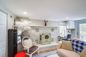 < 1 Mi to Wineries: Quaint & Cozy Waterford Studio