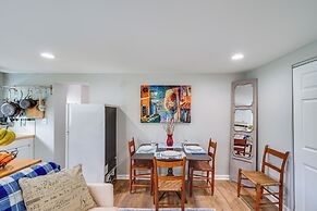 < 1 Mi to Wineries: Quaint & Cozy Waterford Studio