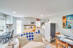 < 1 Mi to Wineries: Quaint & Cozy Waterford Studio