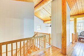 4 Mi to Dtwn: Spacious Family Cabin in Jonesville!