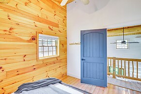 4 Mi to Dtwn: Spacious Family Cabin in Jonesville!