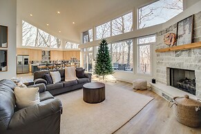 3 Mi to Winery: Jasper Mountain Chalet w/ Hot Tub!