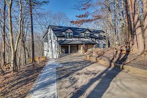 3 Mi to Winery: Jasper Mountain Chalet w/ Hot Tub!