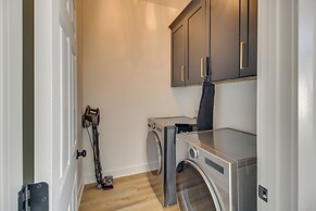 3 Mi to Winery: Jasper Mountain Chalet w/ Hot Tub!