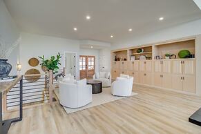 3 Mi to Winery: Jasper Mountain Chalet w/ Hot Tub!