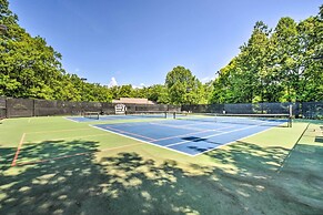 3 Mi to Winery: Jasper Mountain Chalet w/ Hot Tub!