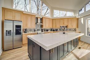 3 Mi to Winery: Jasper Mountain Chalet w/ Hot Tub!