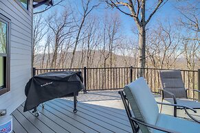 3 Mi to Winery: Jasper Mountain Chalet w/ Hot Tub!