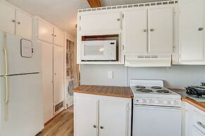 Davenport Couple's Retreat w/ Resort Perks!