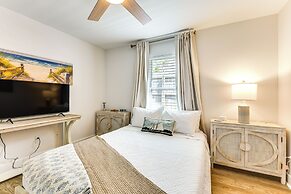 Walk to Beach: Family Retreat in Panama City!