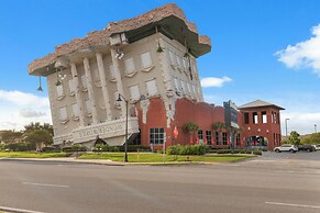 Seafoam Beautiful 3BR Home With Heated Private Pool - 4 Min Walk to Be