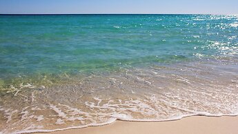 Seafoam Beautiful 3BR Home With Heated Private Pool - 4 Min Walk to Be