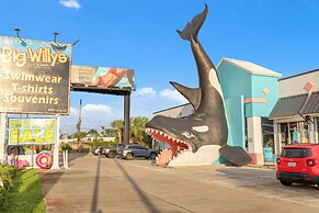 Seafoam Beautiful 3BR Home With Heated Private Pool - 4 Min Walk to Be