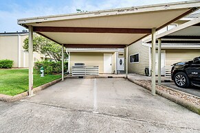Paddleboards, Life Vests: Lake Conroe Getaway!
