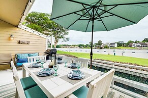 Paddleboards, Life Vests: Lake Conroe Getaway!