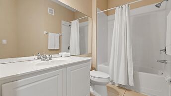 Upstay Spacious 3BR Home w Patio Vista Cay Resort