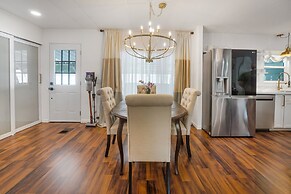 Calle Madrigal 30 Day Minimum 2 Bedroom Home