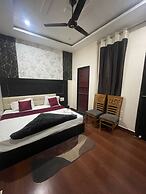 Hotel Lotus Inn