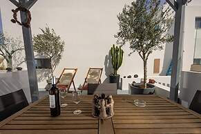 New Lux Misilia Suite & Prive Jacuzzi