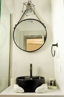 New Lux Misilia Suite & Prive Jacuzzi